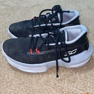 Under Armour Sneakers